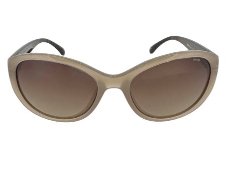 Invu Unisex Sunglasses Beige Demi Gradient Brown B2509C Ladies Sunglasses Sale